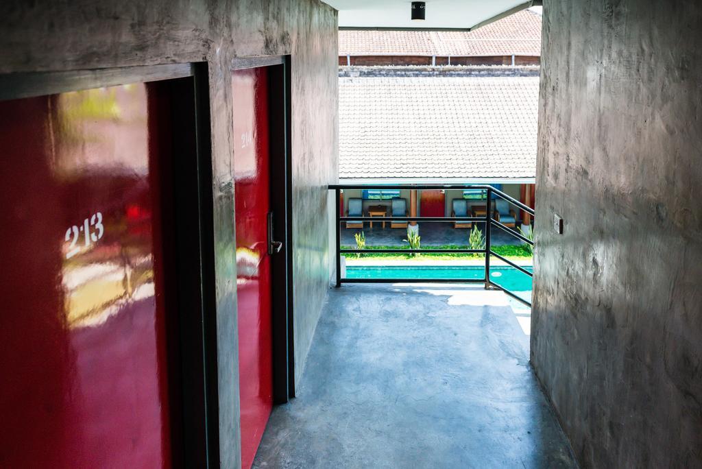Kayun Hostel Legian  Room photo